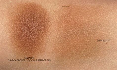 marc jacobs bronzer swatches.